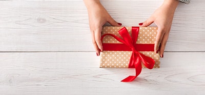 Use Personalized Marketing to Add a Festive Touch to Packages This Holiday Season