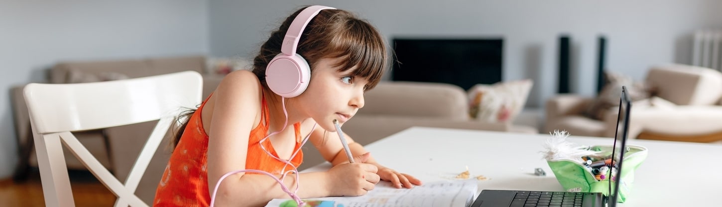 Back to School Tech for Better Hybrid Learning
